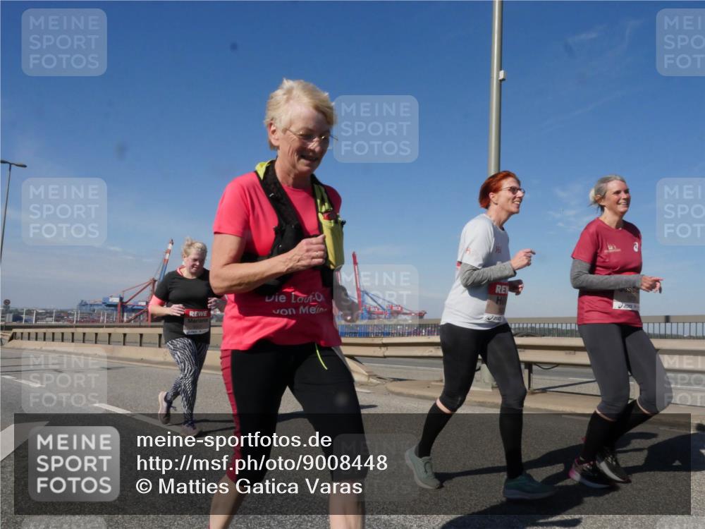 03.10.2025 - Köhlbrandbrückenlauf Matties Gatica Varas http://msf.ph/oto/9008448 03.10.2025 13:04:21 Position 2  meine-sportfotos.de
