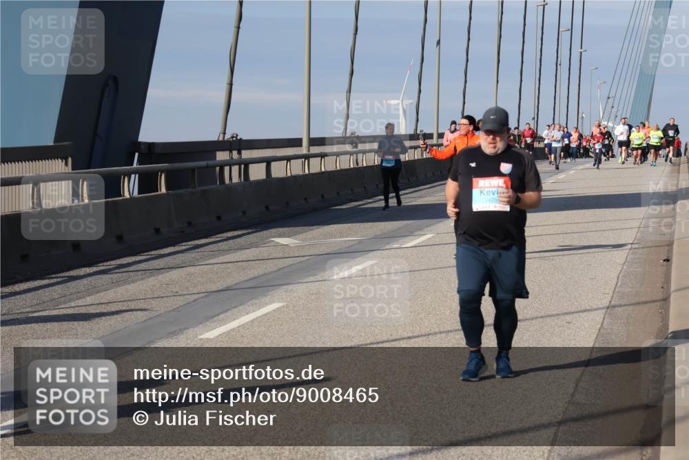03.10.2025 - Köhlbrandbrückenlauf Julia Fischer http://msf.ph/oto/9008465 03.10.2025 10:04:33 Position 2 2475 meine-sportfotos.de