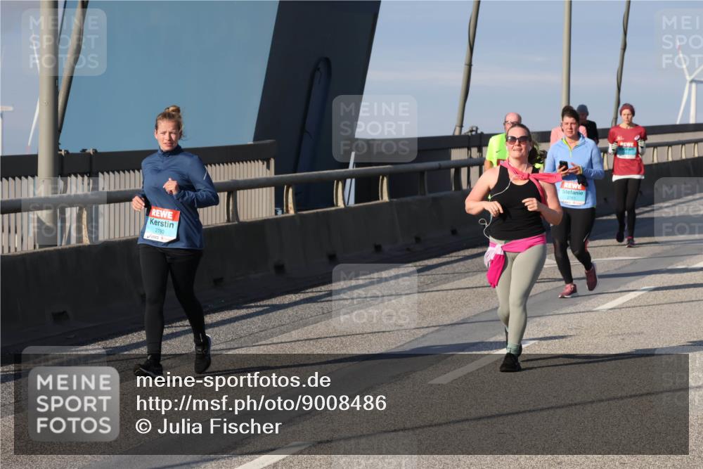 03.10.2025 - Köhlbrandbrückenlauf Julia Fischer http://msf.ph/oto/9008486 03.10.2025 10:04:43 Position 2 2780 meine-sportfotos.de