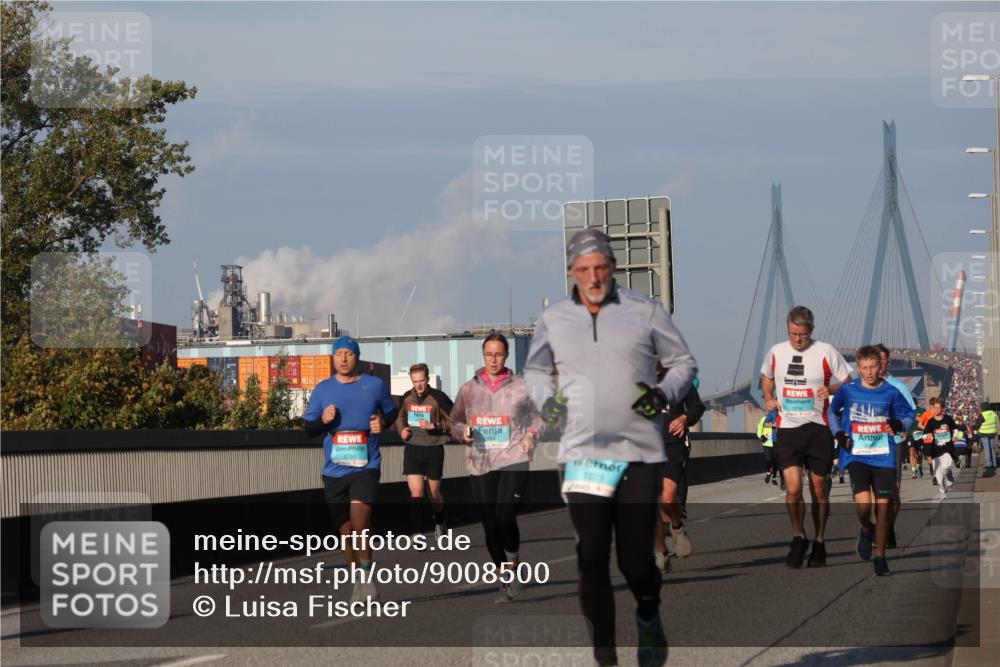 03.10.2025 - Köhlbrandbrückenlauf Luisa Fischer http://msf.ph/oto/9008500 03.10.2025 10:50:21 Position 3 2798, 1073 meine-sportfotos.de