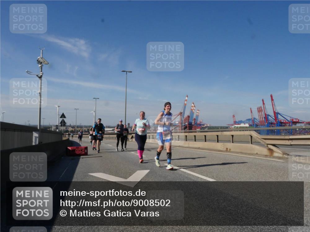 03.10.2025 - Köhlbrandbrückenlauf Matties Gatica Varas http://msf.ph/oto/9008502 03.10.2025 13:04:24 Position 2  meine-sportfotos.de