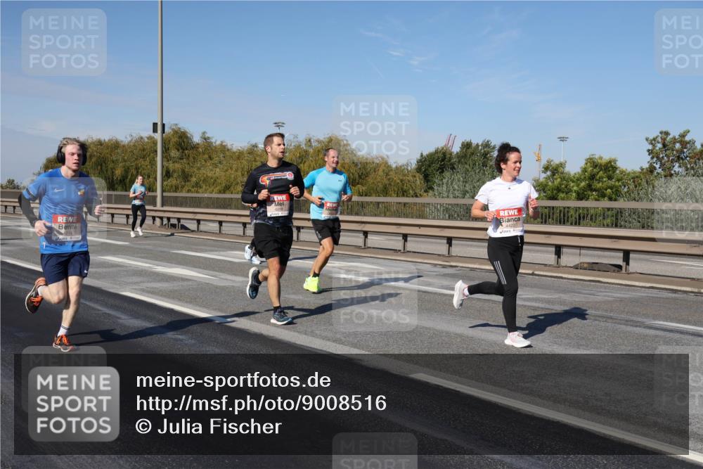 03.10.2025 - Köhlbrandbrückenlauf Julia Fischer http://msf.ph/oto/9008516 03.10.2025 12:50:48 Position 3 42141, 6018, 4422 meine-sportfotos.de