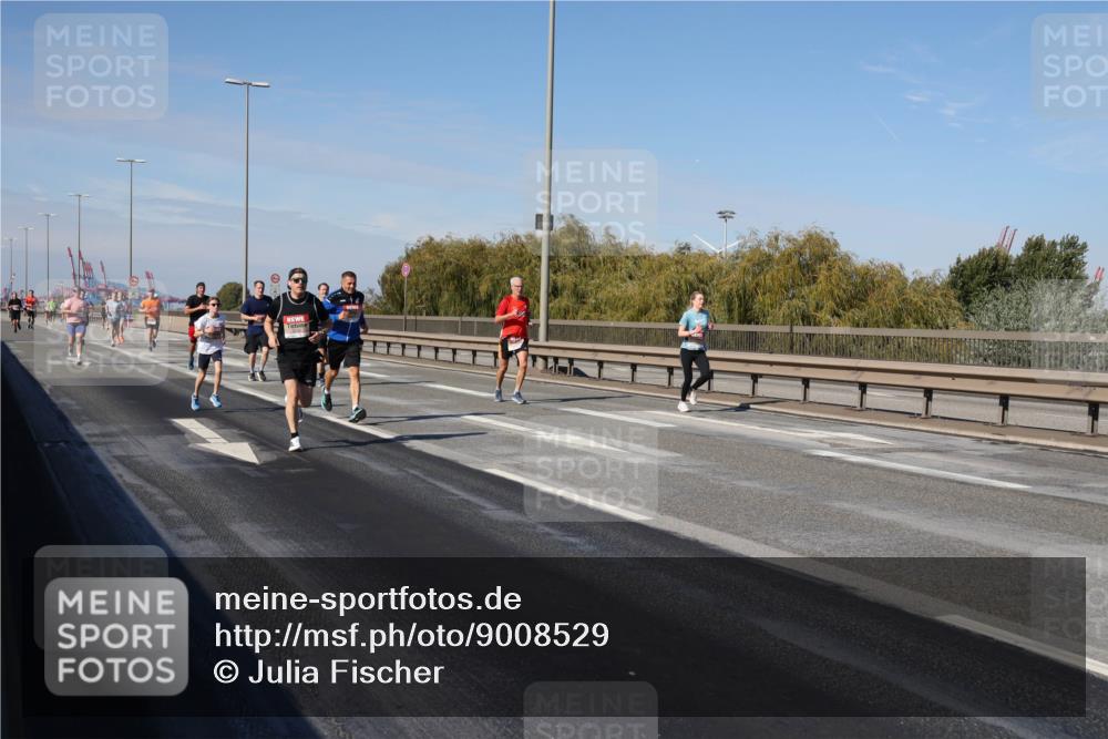 03.10.2025 - Köhlbrandbrückenlauf Julia Fischer http://msf.ph/oto/9008529 03.10.2025 12:50:50 Position 3  meine-sportfotos.de