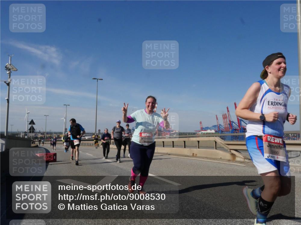 03.10.2025 - Köhlbrandbrückenlauf Matties Gatica Varas http://msf.ph/oto/9008530 03.10.2025 13:04:26 Position 2 6527, 5990 meine-sportfotos.de