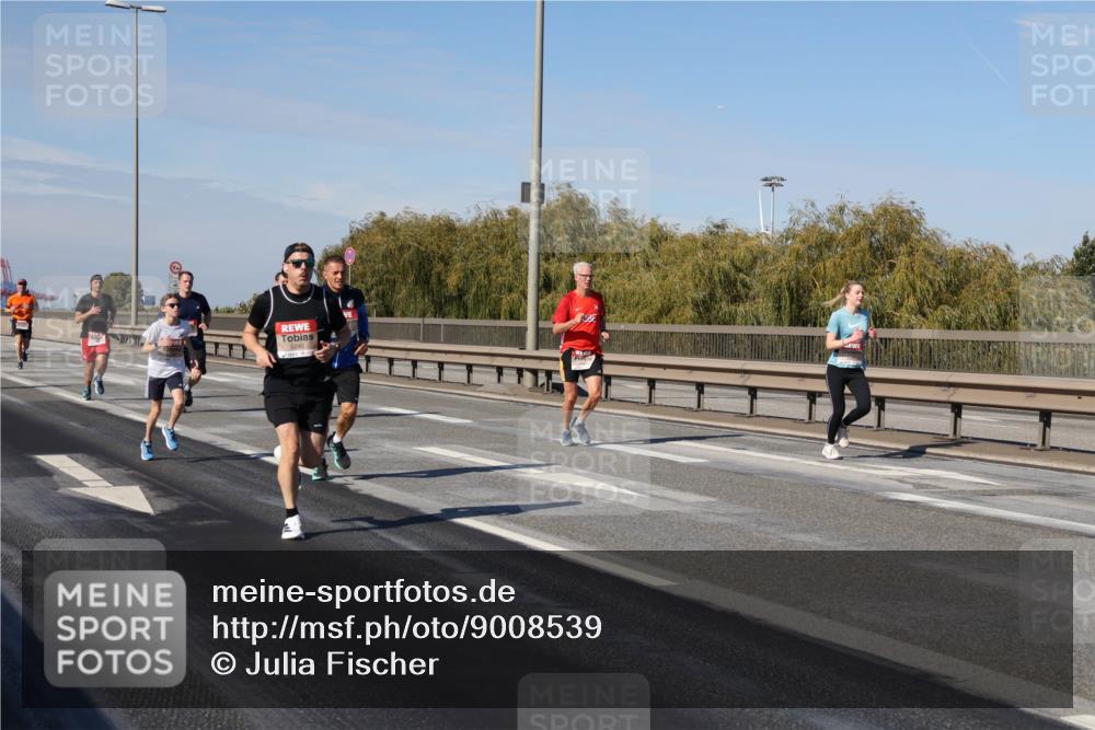 03.10.2025 - Köhlbrandbrückenlauf Julia Fischer http://msf.ph/oto/9008539 03.10.2025 12:50:51 Position 3 5245 meine-sportfotos.de
