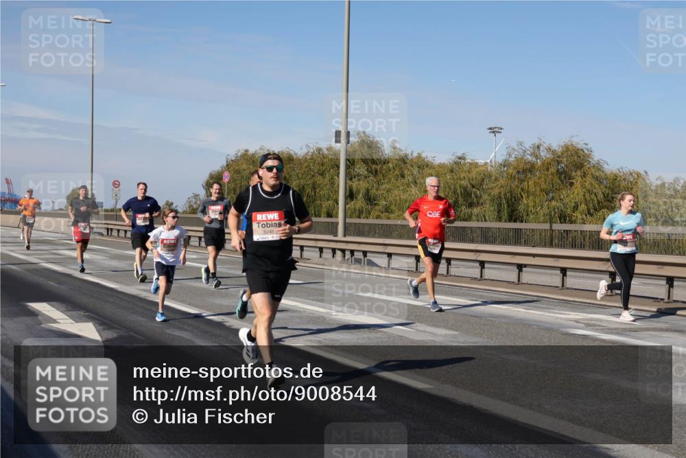 03.10.2025 - Köhlbrandbrückenlauf Julia Fischer http://msf.ph/oto/9008544 03.10.2025 12:50:51 Position 3 5245 meine-sportfotos.de