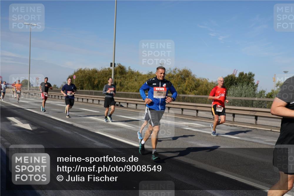 03.10.2025 - Köhlbrandbrückenlauf Julia Fischer http://msf.ph/oto/9008549 03.10.2025 12:50:53 Position 3 6470 meine-sportfotos.de