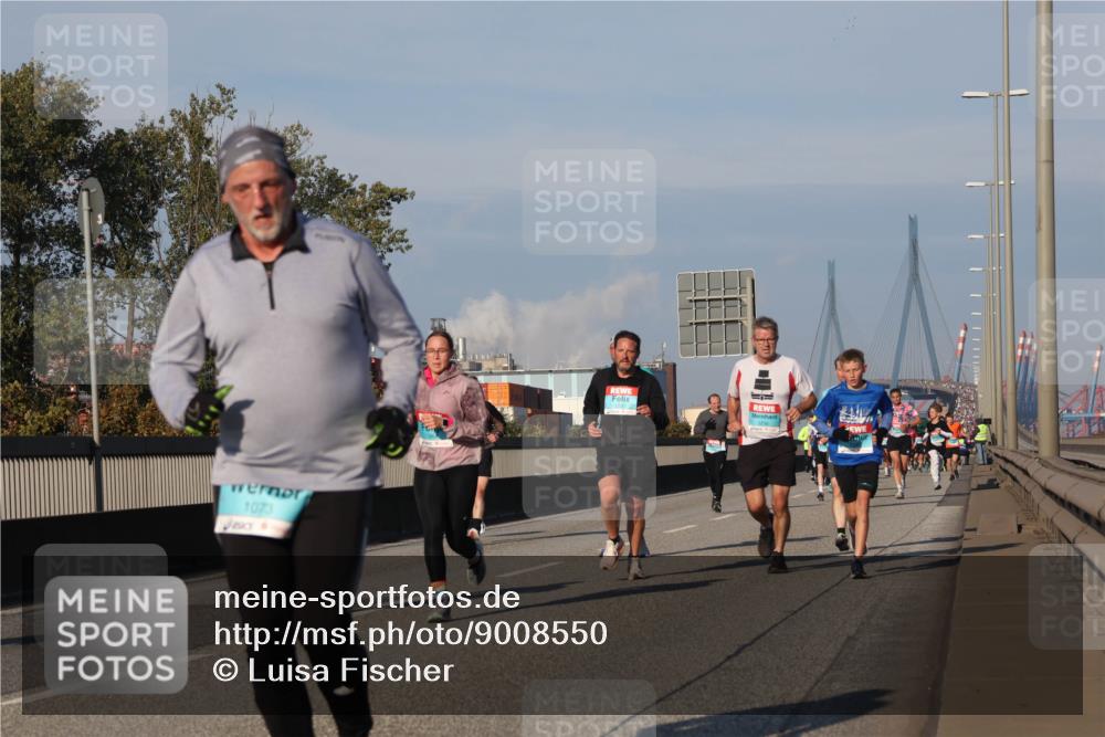 03.10.2025 - Köhlbrandbrückenlauf Luisa Fischer http://msf.ph/oto/9008550 03.10.2025 10:50:24 Position 3 1073 meine-sportfotos.de