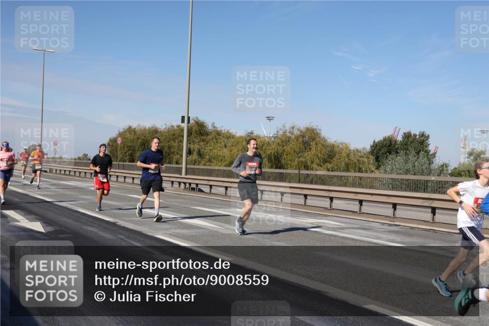 03.10.2025 - Köhlbrandbrückenlauf Julia Fischer http://msf.ph/oto/9008559 03.10.2025 12:50:54 Position 3  meine-sportfotos.de