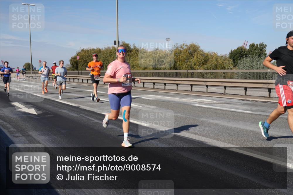 03.10.2025 - Köhlbrandbrückenlauf Julia Fischer http://msf.ph/oto/9008574 03.10.2025 12:50:57 Position 3  meine-sportfotos.de