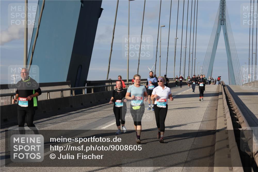 03.10.2025 - Köhlbrandbrückenlauf Julia Fischer http://msf.ph/oto/9008605 03.10.2025 10:05:19 Position 2 3673, 2894, 2895 meine-sportfotos.de
