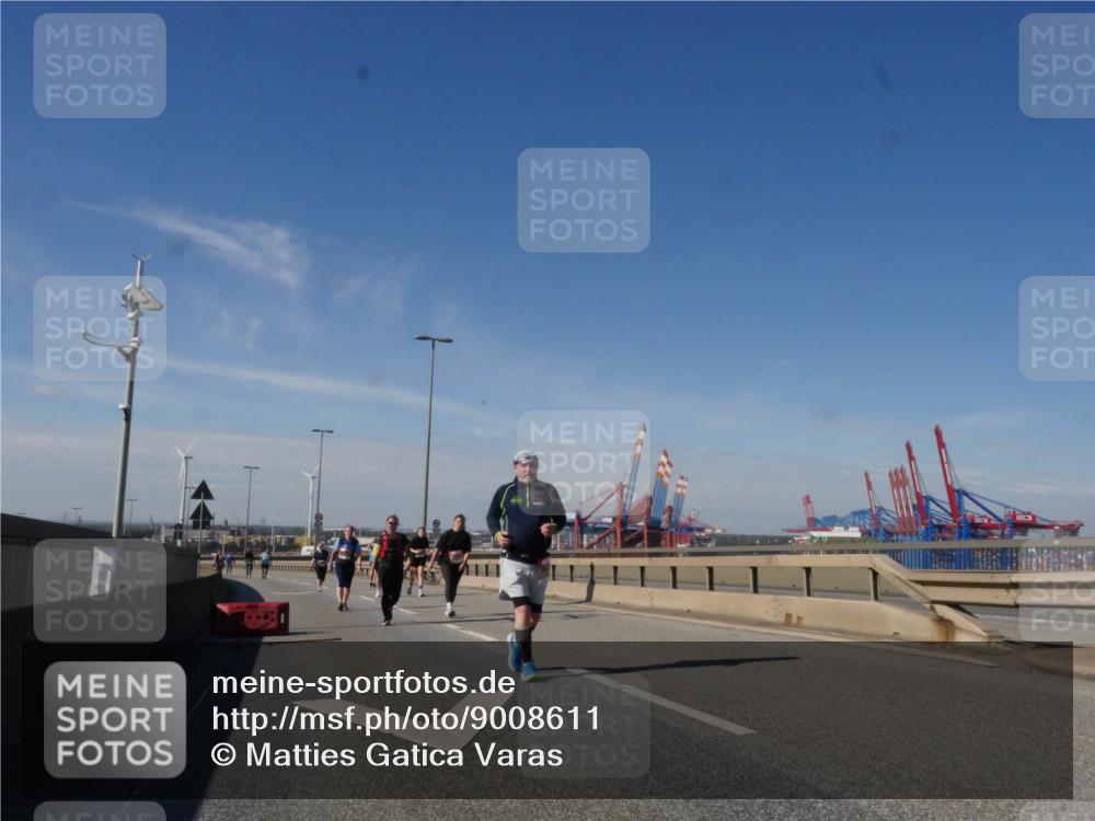 03.10.2025 - Köhlbrandbrückenlauf Matties Gatica Varas http://msf.ph/oto/9008611 03.10.2025 13:04:34 Position 2  meine-sportfotos.de