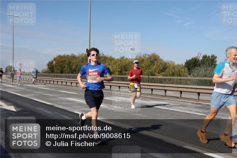 03.10.2025 - Köhlbrandbrückenlauf Julia Fischer http://msf.ph/oto/9008615 03.10.2025 12:51:02 Position 3 6723 meine-sportfotos.de