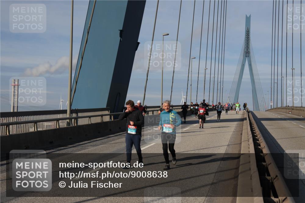 03.10.2025 - Köhlbrandbrückenlauf Julia Fischer http://msf.ph/oto/9008638 03.10.2025 10:05:39 Position 2  meine-sportfotos.de