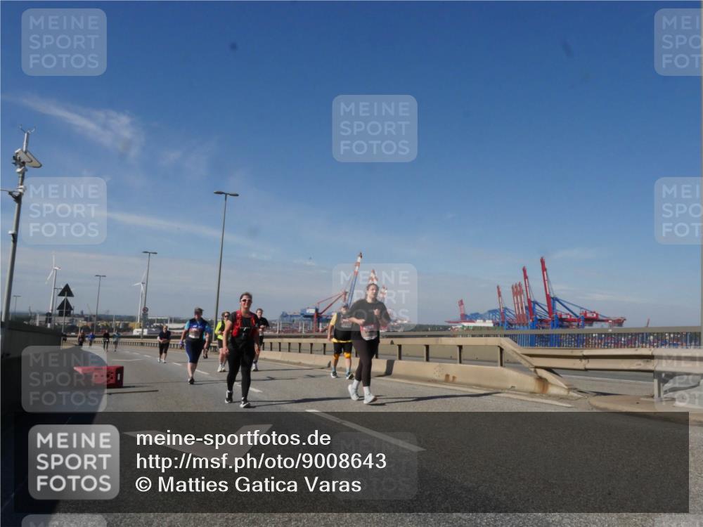 03.10.2025 - Köhlbrandbrückenlauf Matties Gatica Varas http://msf.ph/oto/9008643 03.10.2025 13:04:37 Position 2  meine-sportfotos.de