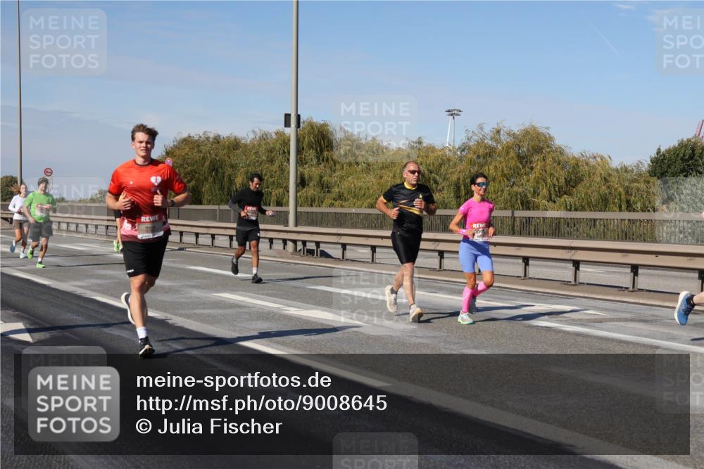 03.10.2025 - Köhlbrandbrückenlauf Julia Fischer http://msf.ph/oto/9008645 03.10.2025 12:51:09 Position 3  meine-sportfotos.de