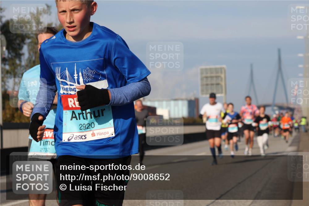 03.10.2025 - Köhlbrandbrückenlauf Luisa Fischer http://msf.ph/oto/9008652 03.10.2025 10:50:30 Position 3 2732, 4110, 2920 meine-sportfotos.de