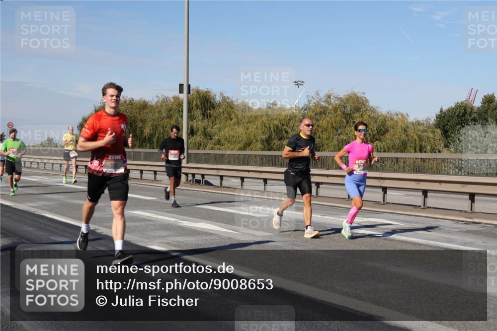03.10.2025 - Köhlbrandbrückenlauf Julia Fischer http://msf.ph/oto/9008653 03.10.2025 12:51:10 Position 3  meine-sportfotos.de