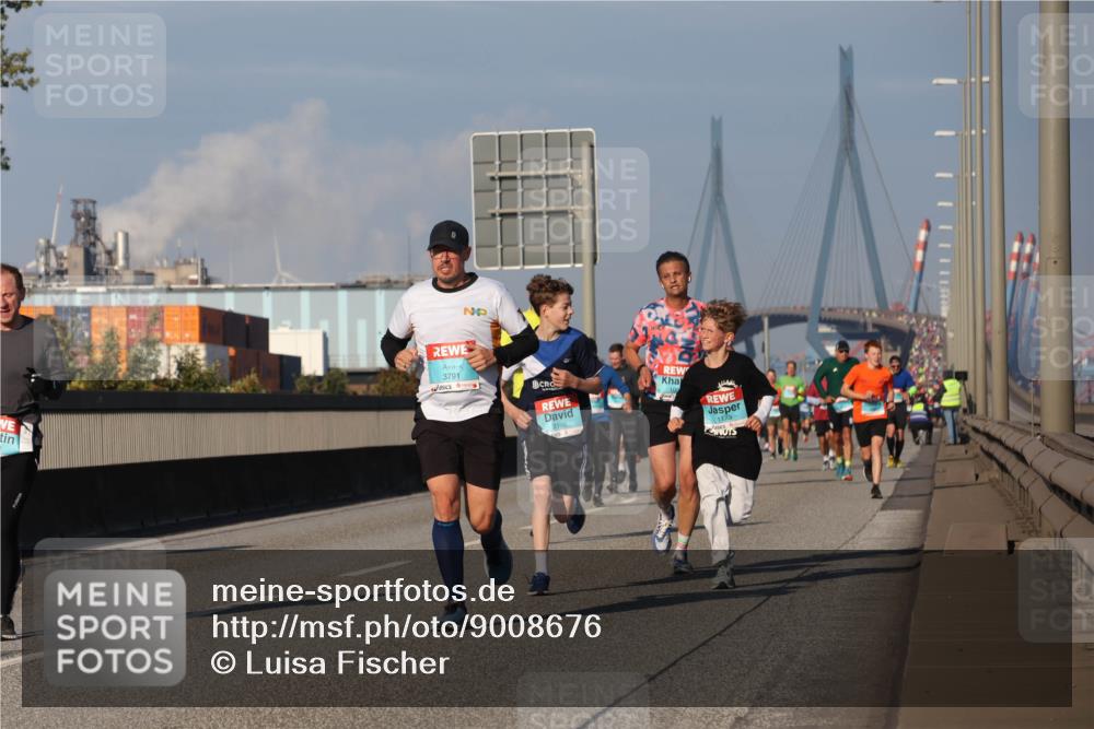 03.10.2025 - Köhlbrandbrückenlauf Luisa Fischer http://msf.ph/oto/9008676 03.10.2025 10:50:31 Position 3 3791, 3196, 10, 1173 meine-sportfotos.de