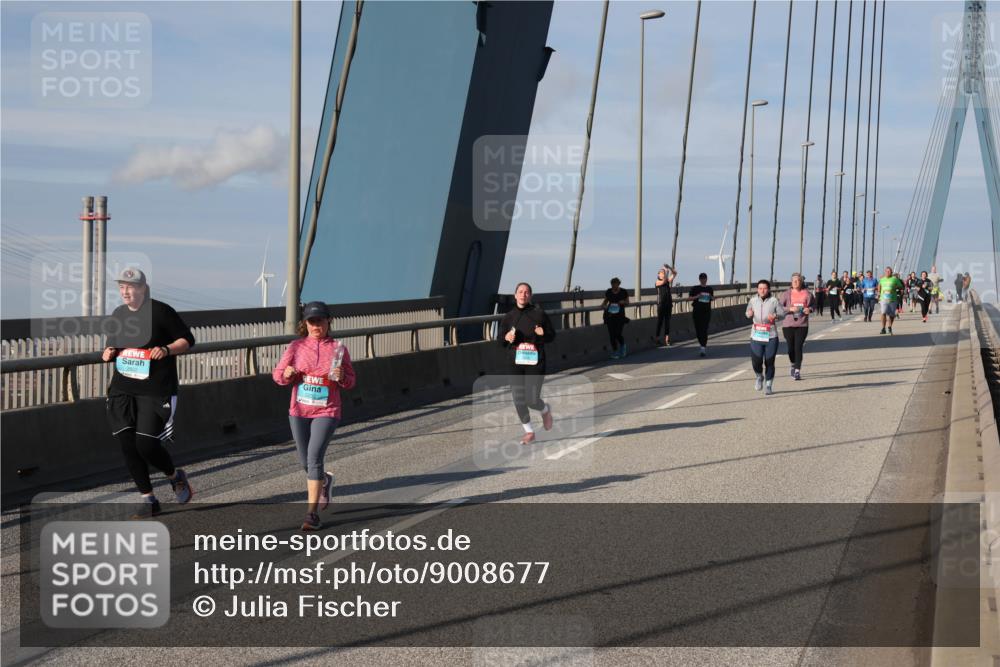 03.10.2025 - Köhlbrandbrückenlauf Julia Fischer http://msf.ph/oto/9008677 03.10.2025 10:05:55 Position 2  meine-sportfotos.de