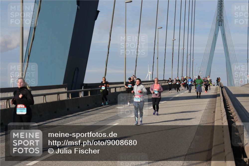 03.10.2025 - Köhlbrandbrückenlauf Julia Fischer http://msf.ph/oto/9008680 03.10.2025 10:05:57 Position 2 2606 meine-sportfotos.de