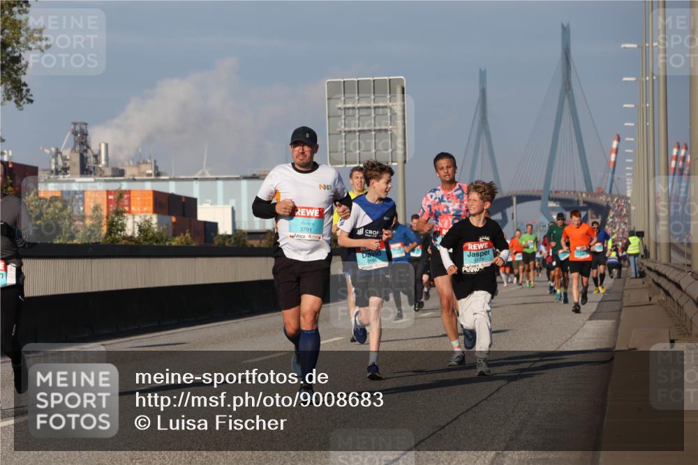 03.10.2025 - Köhlbrandbrückenlauf Luisa Fischer http://msf.ph/oto/9008683 03.10.2025 10:50:31 Position 3 3791, 3196, 1173 meine-sportfotos.de
