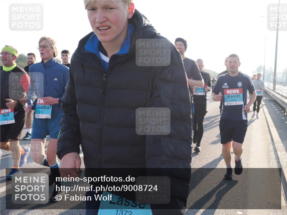 03.10.2025 - Köhlbrandbrückenlauf Fabian Wolf http://msf.ph/oto/9008724 03.10.2025 09:20:48 Position 3 3486, 372, 1372, 3047 meine-sportfotos.de
