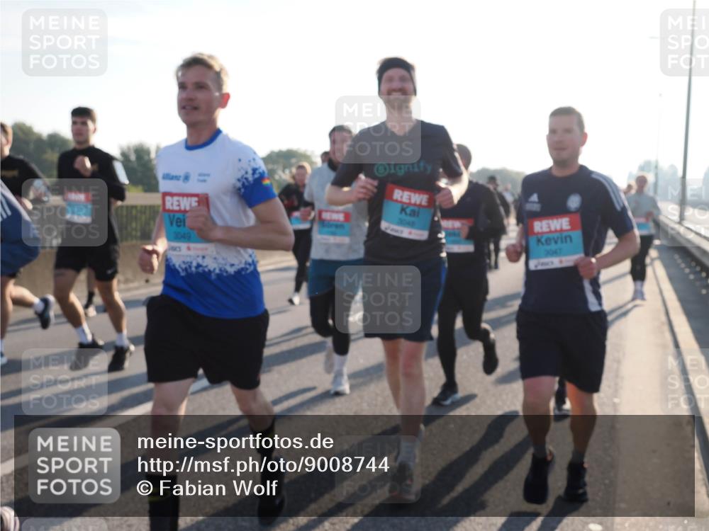03.10.2025 - Köhlbrandbrückenlauf Fabian Wolf http://msf.ph/oto/9008744 03.10.2025 09:20:49 Position 3 3049, 3048, 047, 60 meine-sportfotos.de