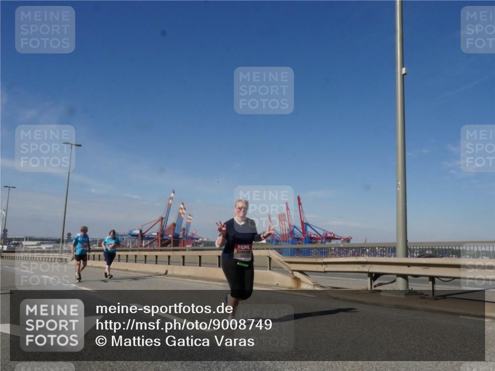 03.10.2025 - Köhlbrandbrückenlauf Matties Gatica Varas http://msf.ph/oto/9008749 03.10.2025 13:04:46 Position 2  meine-sportfotos.de