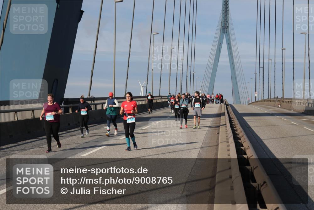 03.10.2025 - Köhlbrandbrückenlauf Julia Fischer http://msf.ph/oto/9008765 03.10.2025 10:06:29 Position 2  meine-sportfotos.de