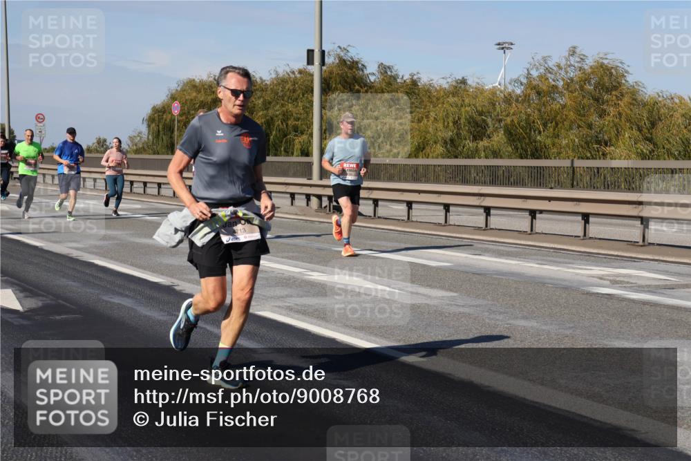 03.10.2025 - Köhlbrandbrückenlauf Julia Fischer http://msf.ph/oto/9008768 03.10.2025 12:51:26 Position 3 4713 meine-sportfotos.de