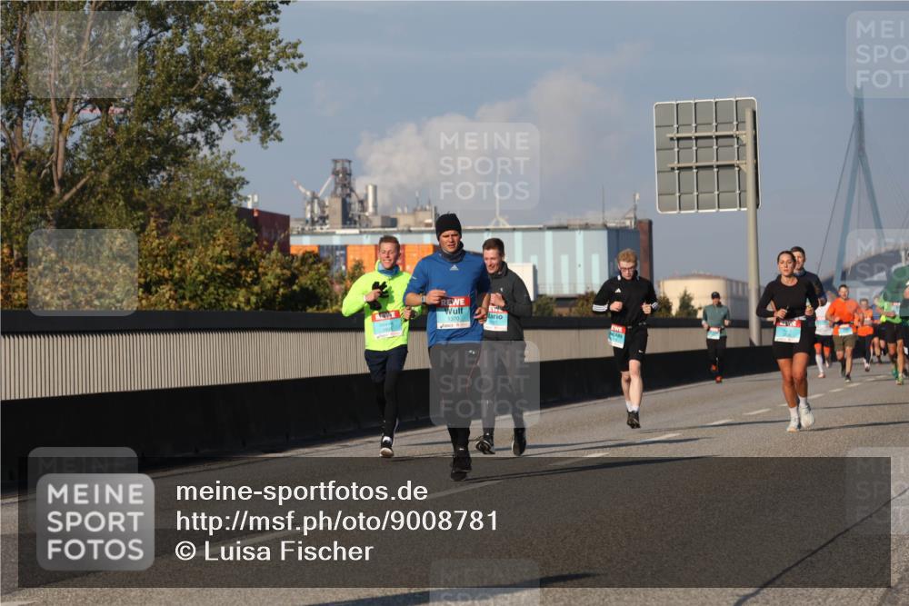03.10.2025 - Köhlbrandbrückenlauf Luisa Fischer http://msf.ph/oto/9008781 03.10.2025 10:50:38 Position 3 1370 meine-sportfotos.de