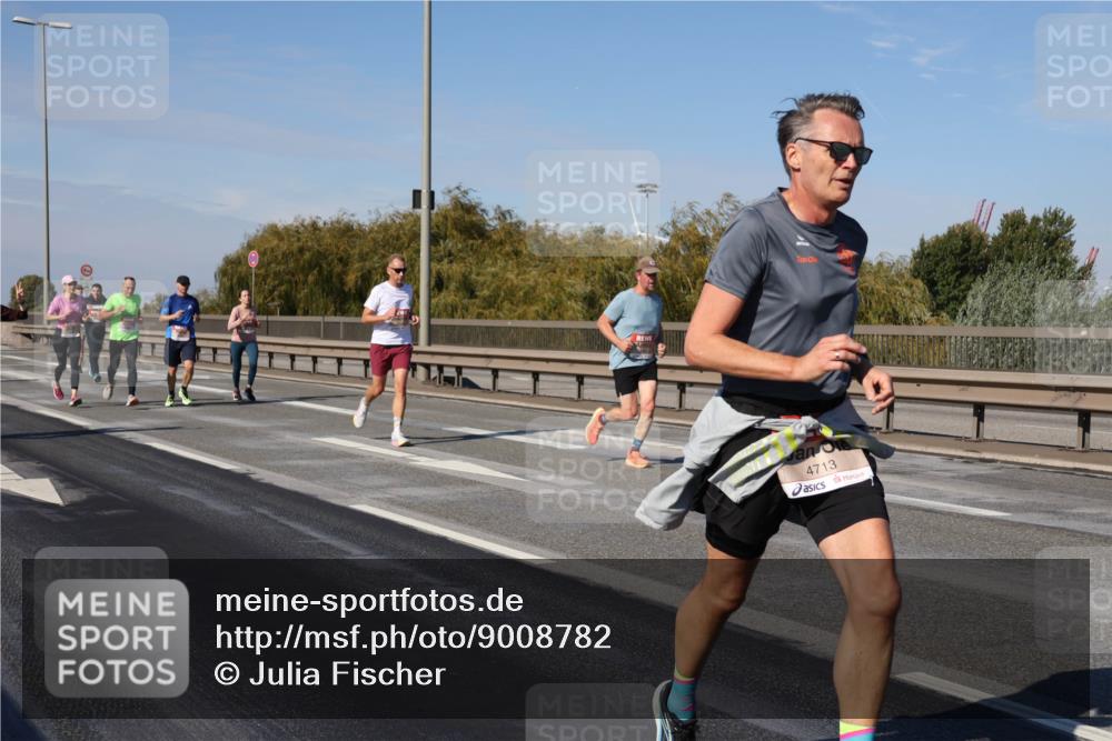 03.10.2025 - Köhlbrandbrückenlauf Julia Fischer http://msf.ph/oto/9008782 03.10.2025 12:51:28 Position 3 4713 meine-sportfotos.de