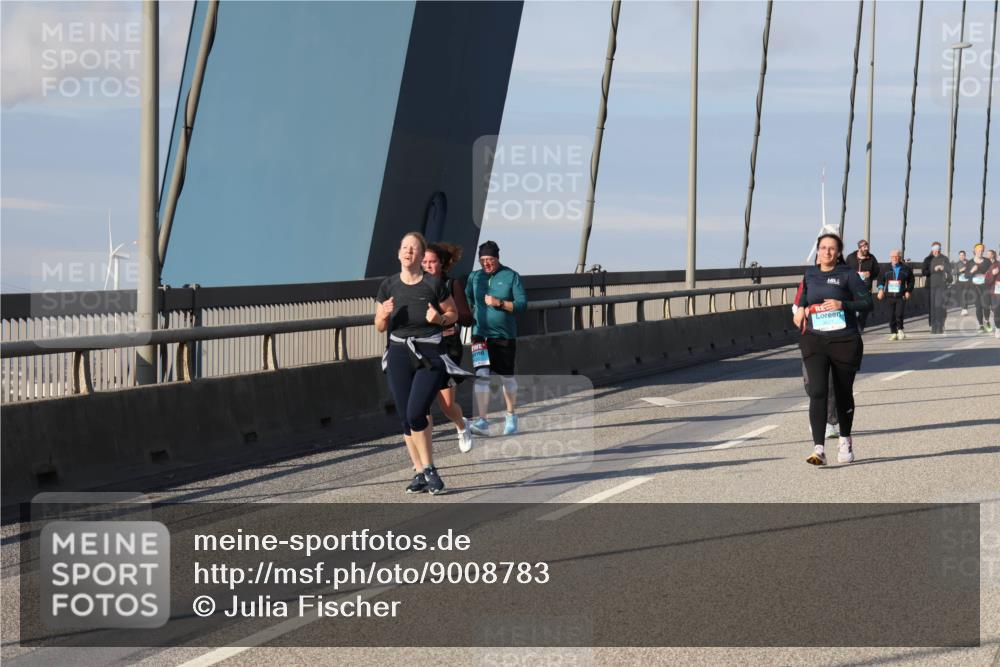 03.10.2025 - Köhlbrandbrückenlauf Julia Fischer http://msf.ph/oto/9008783 03.10.2025 10:06:50 Position 2  meine-sportfotos.de