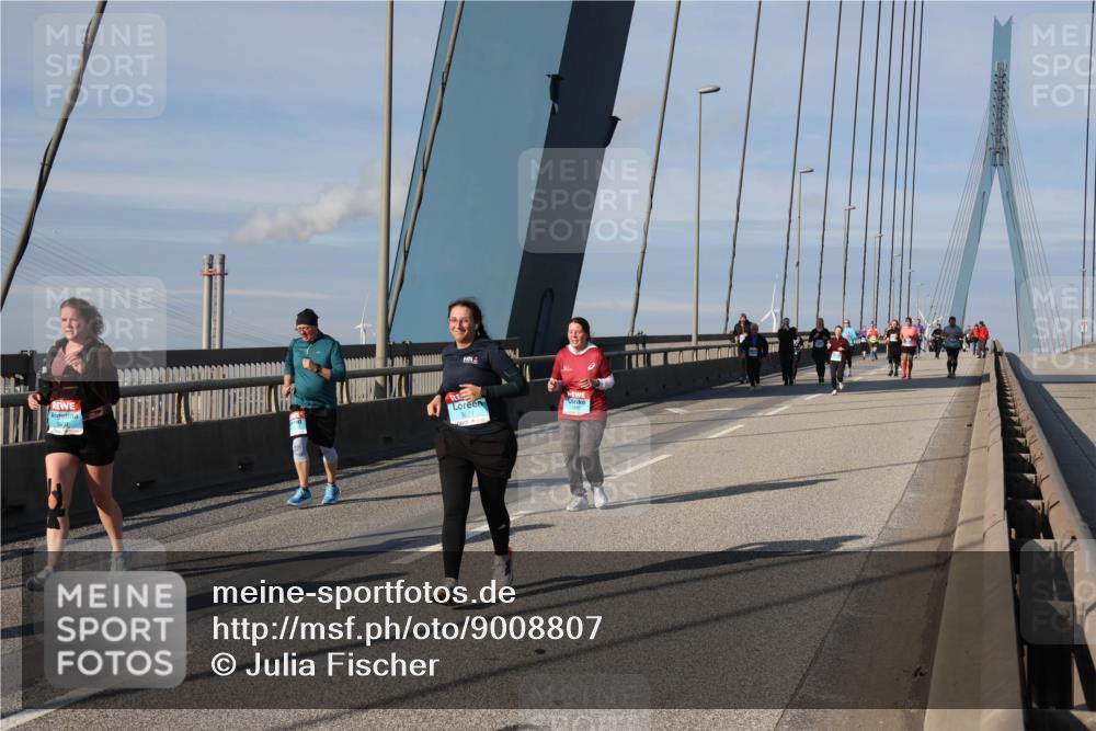 03.10.2025 - Köhlbrandbrückenlauf Julia Fischer http://msf.ph/oto/9008807 03.10.2025 10:06:55 Position 2 50, 3571 meine-sportfotos.de