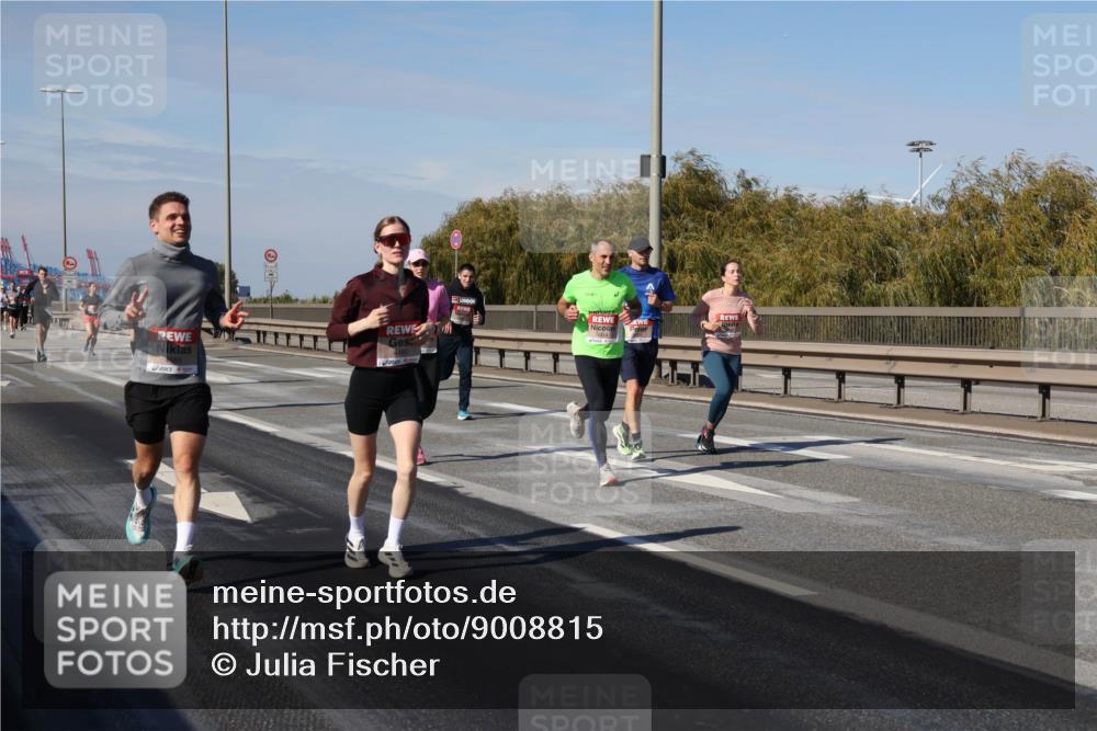03.10.2025 - Köhlbrandbrückenlauf Julia Fischer http://msf.ph/oto/9008815 03.10.2025 12:51:30 Position 3  meine-sportfotos.de