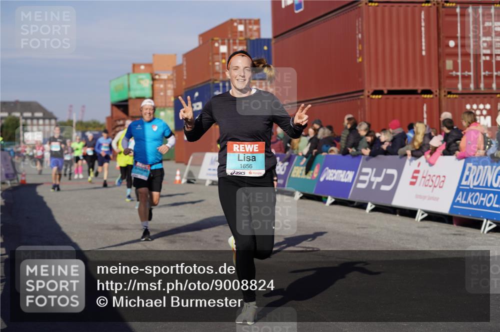 03.10.2025 - Köhlbrandbrückenlauf Michael Burmester http://msf.ph/oto/9008824 03.10.2025 10:10:07 Ziel 1192, 1243, 1544, 1656, 1660, 1919, 2040, 2074, 2679, 3068, 3124, 3218 meine-sportfotos.de