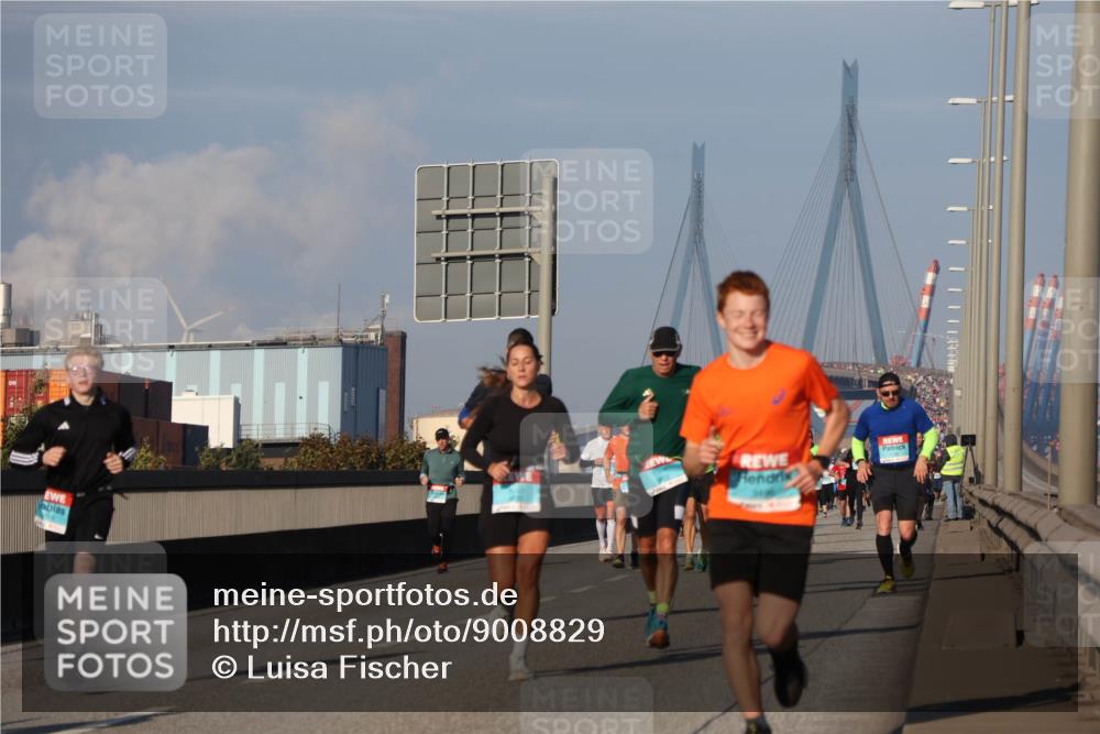 03.10.2025 - Köhlbrandbrückenlauf Luisa Fischer http://msf.ph/oto/9008829 03.10.2025 10:50:41 Position 3  meine-sportfotos.de