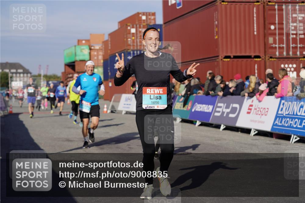 03.10.2025 - Köhlbrandbrückenlauf Michael Burmester http://msf.ph/oto/9008835 03.10.2025 10:10:07 Ziel 1192, 1243, 1544, 1656, 1660, 1919, 2040, 2074, 2679, 3068, 3124, 3218 meine-sportfotos.de