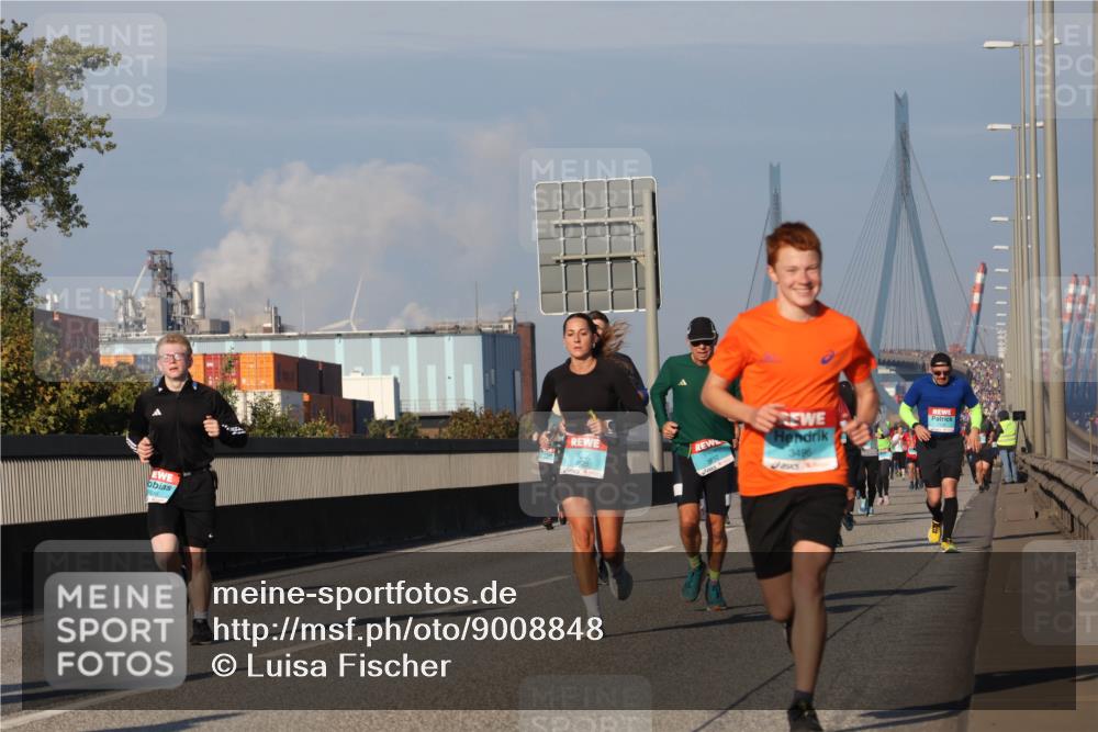03.10.2025 - Köhlbrandbrückenlauf Luisa Fischer http://msf.ph/oto/9008848 03.10.2025 10:50:42 Position 3  meine-sportfotos.de