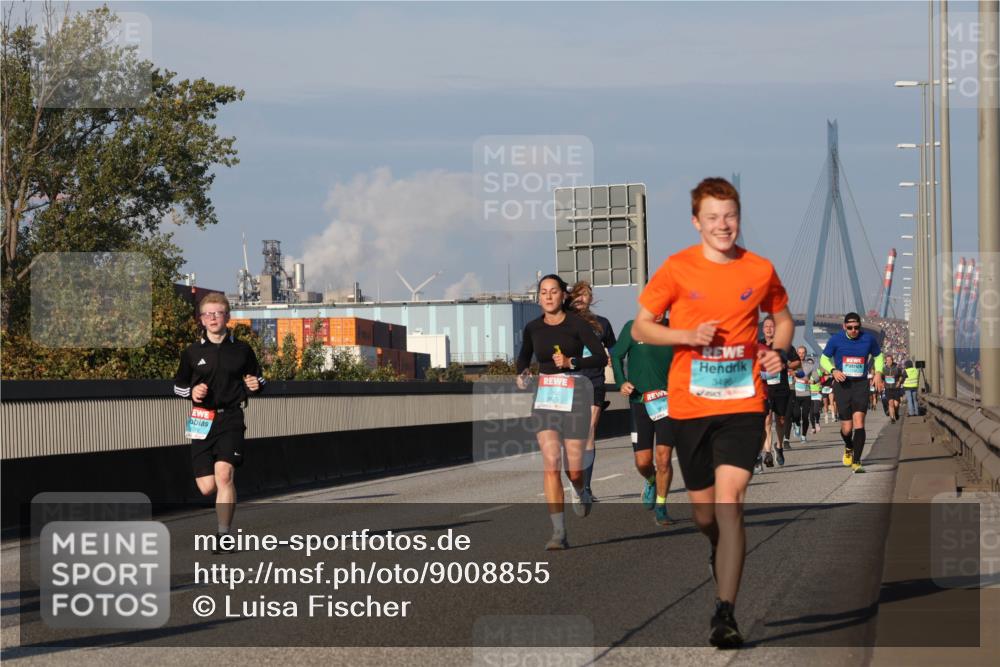 03.10.2025 - Köhlbrandbrückenlauf Luisa Fischer http://msf.ph/oto/9008855 03.10.2025 10:50:43 Position 3 3496 meine-sportfotos.de