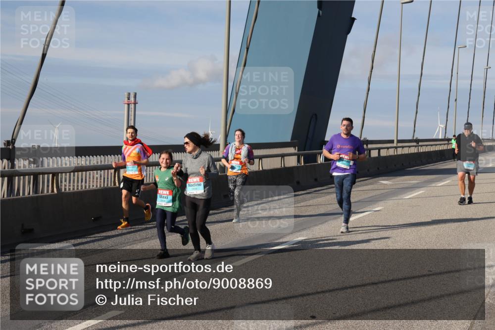 03.10.2025 - Köhlbrandbrückenlauf Julia Fischer http://msf.ph/oto/9008869 03.10.2025 10:07:26 Position 2  meine-sportfotos.de