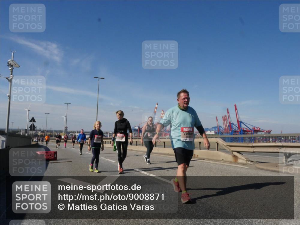 03.10.2025 - Köhlbrandbrückenlauf Matties Gatica Varas http://msf.ph/oto/9008871 03.10.2025 13:05:08 Position 2 11111, 6528 meine-sportfotos.de