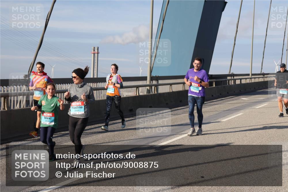 03.10.2025 - Köhlbrandbrückenlauf Julia Fischer http://msf.ph/oto/9008875 03.10.2025 10:07:27 Position 2 2898, 2899 meine-sportfotos.de