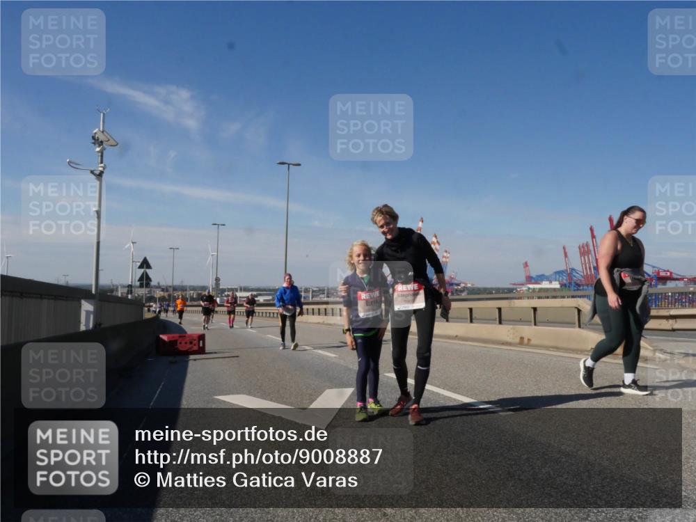 03.10.2025 - Köhlbrandbrückenlauf Matties Gatica Varas http://msf.ph/oto/9008887 03.10.2025 13:05:11 Position 2 5905 meine-sportfotos.de