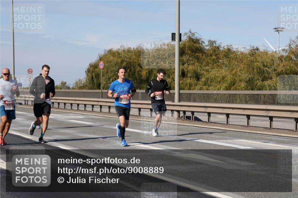 03.10.2025 - Köhlbrandbrückenlauf Julia Fischer http://msf.ph/oto/9008889 03.10.2025 12:51:37 Position 3 4831, 4449 meine-sportfotos.de
