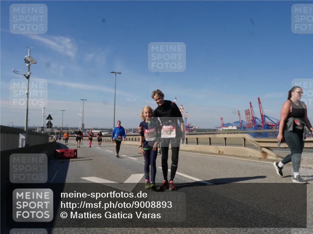 03.10.2025 - Köhlbrandbrückenlauf Matties Gatica Varas http://msf.ph/oto/9008893 03.10.2025 13:05:11 Position 2 5905 meine-sportfotos.de