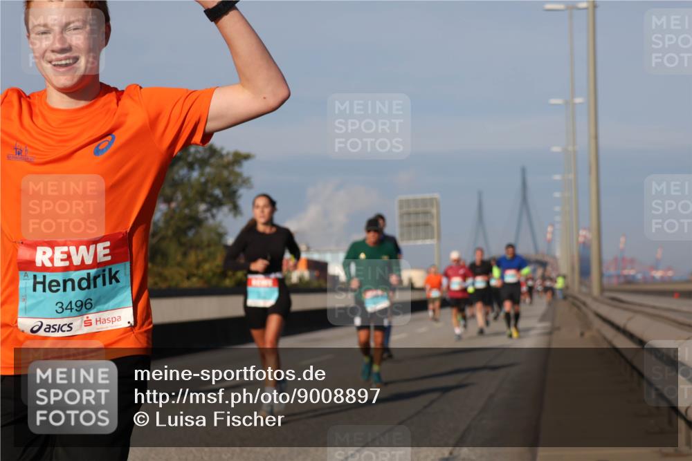 03.10.2025 - Köhlbrandbrückenlauf Luisa Fischer http://msf.ph/oto/9008897 03.10.2025 10:50:46 Position 3 3496 meine-sportfotos.de