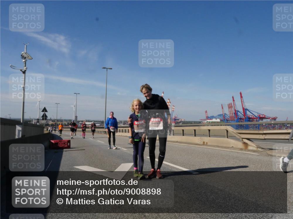 03.10.2025 - Köhlbrandbrückenlauf Matties Gatica Varas http://msf.ph/oto/9008898 03.10.2025 13:05:11 Position 2 5904, 1 meine-sportfotos.de