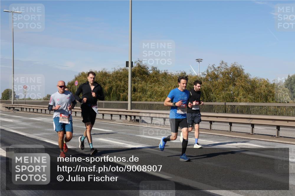 03.10.2025 - Köhlbrandbrückenlauf Julia Fischer http://msf.ph/oto/9008907 03.10.2025 12:51:39 Position 3  meine-sportfotos.de